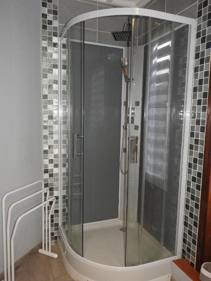 Chambres D'Hotes La Dame Fines Puybegon Екстериор снимка